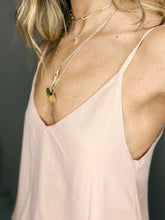 Cargar imagen en el visor de la galería, Tops Básicos o blusitas básicas de mujer. 2 modelos disponibles, escote en "V" y el cuello redondo. vestidores, elegantes, cómodos, fashion, trendy. hechos en seda crepe . producto hecho en Colombia compra online