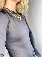 Cargar imagen en el visor de la galería, Body de mujer básico cuello redondo . fashion, trendy, cómodo, cool, elegante y vestidor. acetato, tejido de punto, colores moca, café, Negro y Moca. Hecho en Colombia Compra online