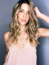 Cargar imagen en el visor de la galería, Tops Básicos o blusitas básicas de mujer. 2 modelos disponibles, escote en "V" y el cuello redondo. vestidores, elegantes, cómodos, fashion, trendy. hechos en seda crepe . producto hecho en Colombia compra online