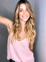 Cargar imagen en el visor de la galería, Tops Básicos o blusitas básicas de mujer. 2 modelos disponibles, escote en "V" y el cuello redondo. vestidores, elegantes, cómodos, fashion, trendy. hechos en seda crepe . producto hecho en Colombia compra online