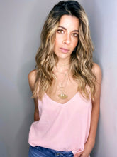 Cargar imagen en el visor de la galería, Tops Básicos o blusitas básicas de mujer. 2 modelos disponibles, escote en "V" y el cuello redondo. vestidores, elegantes, cómodos, fashion, trendy. hechos en seda crepe . producto hecho en Colombia compra online