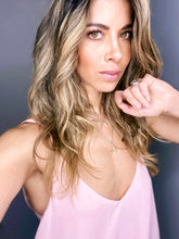 Cargar imagen en el visor de la galería, Tops Básicos o blusitas básicas de mujer. 2 modelos disponibles, escote en "V" y el cuello redondo. vestidores, elegantes, cómodos, fashion, trendy. hechos en seda crepe . producto hecho en Colombia compra online