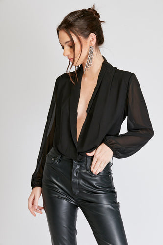Body de mujer con escote profundo. Bodysuit. fashion, trendy, cómodo, cool, elegante y vestidor, tela chifón, seda chifón, color Negro, hecho en Colombia Compra online